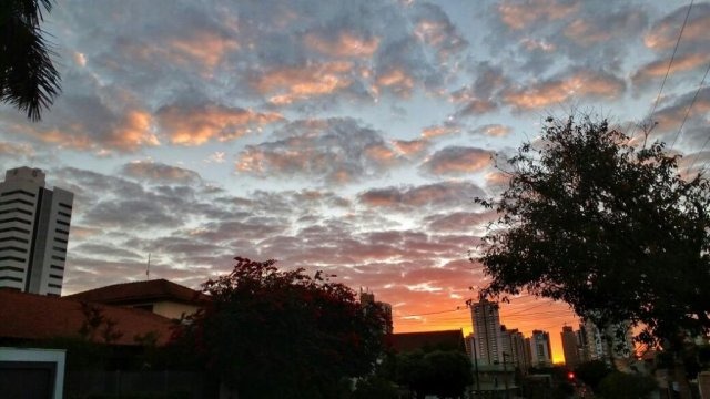 Sol entre nuvens, temperaturas em elevação e chuvas isoladas Foto: Divulgação