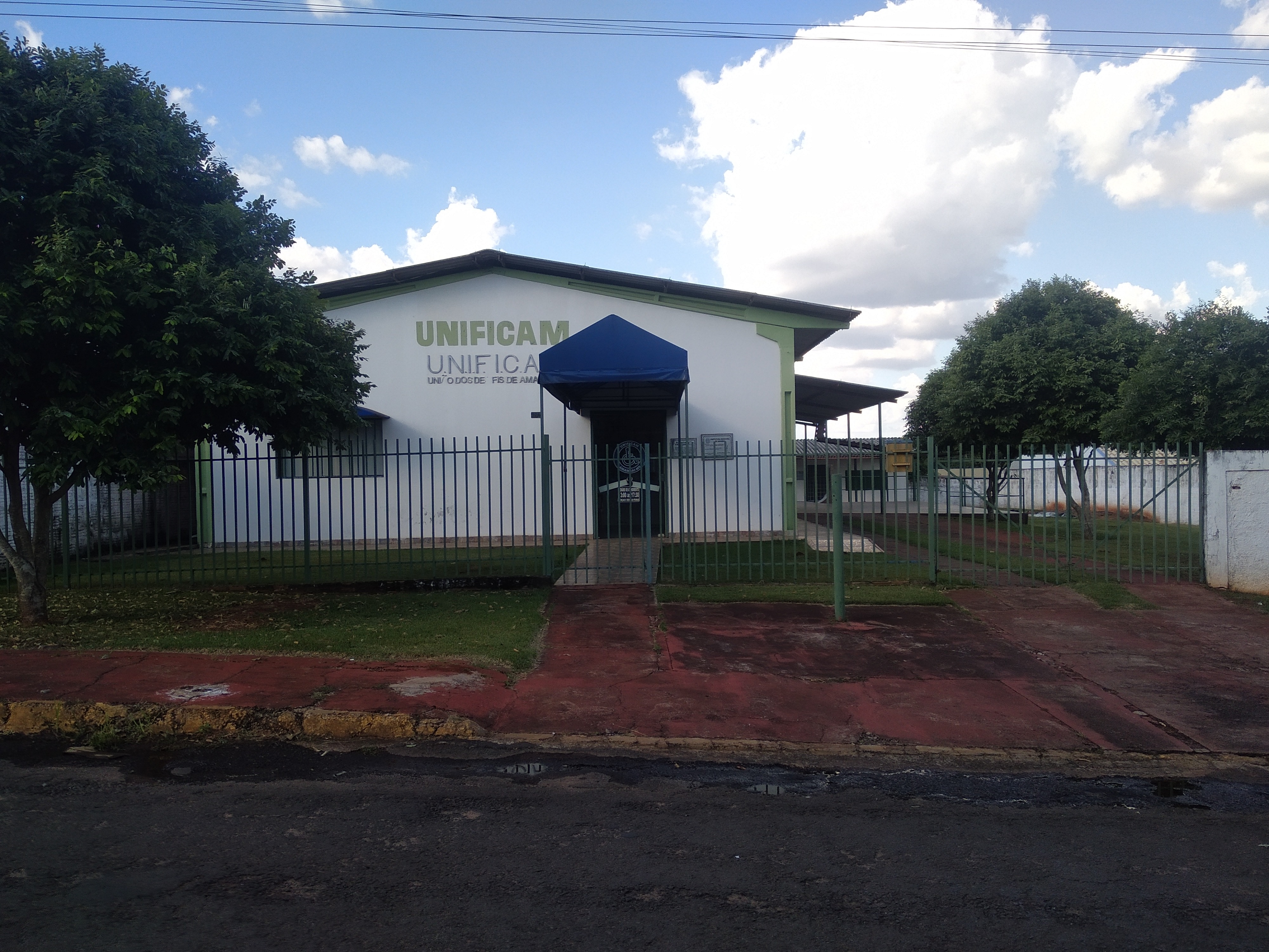 Vereadora Cida Farias solicita veículo adaptado para UNIFICAM A UNIFICAM está localizada na Rua José Luiz Sampaio Ferraz, nº 2711, Vila Manvailer / Foto: Moreira Produçoes