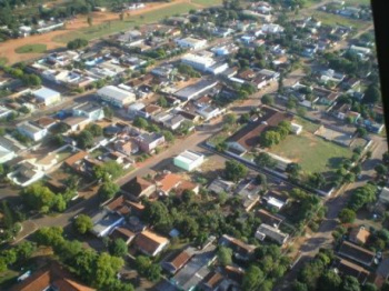 Homem bate F-250 e morre de madrugada em Sete Quedas