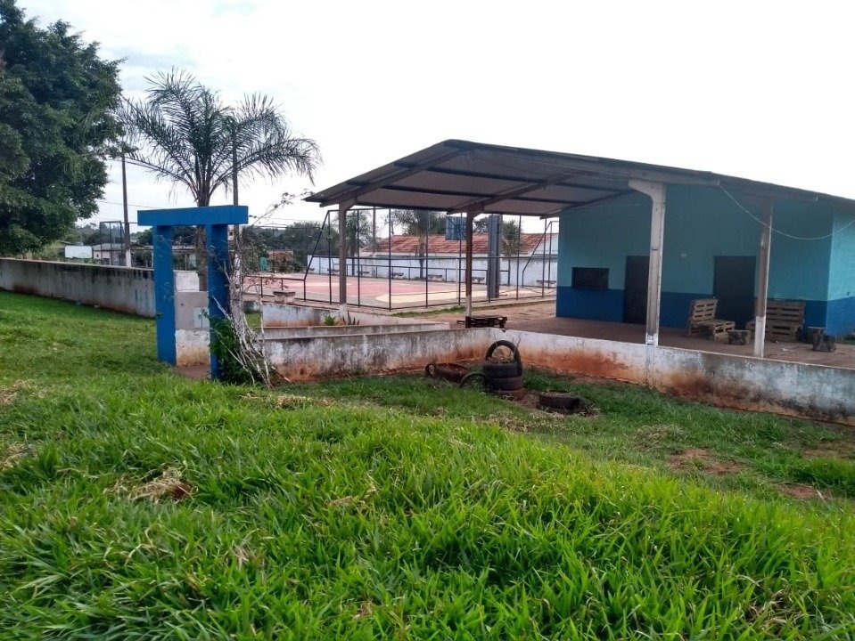 Geverson solicita melhorias na Associação das vilas Jardim Panorama e Íntegradas Vereador Geverson requer melhorias na sede da Associação de Moradores / Foto: Arquivo/Moreira Produções