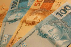 Mais de 492 mil declarações do IRPF 2017 foram enviadas para a Receita até hoje A declaração do imposto de renda é obrigatória para quem recebeu rendimentos tributáveis superiores a R$ 28.559,70 no ano passado Foto: Divulgação