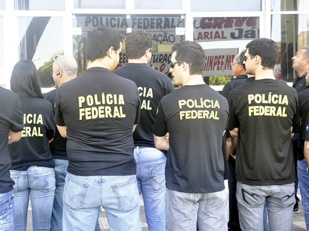 O Ministério da Justiça informou, por meio da assessoria de imprensa, que não se pronunciará sobre a ameaça de greve dos policiais.