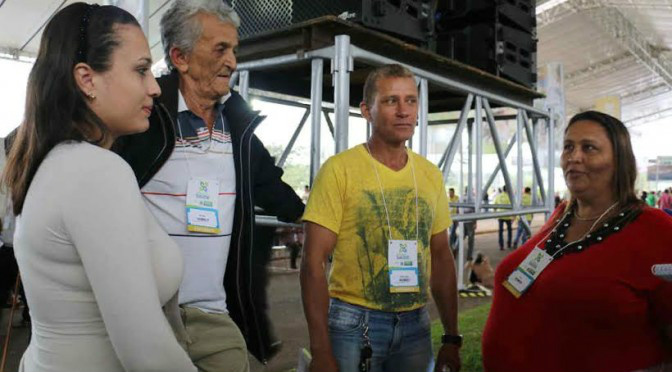 Caravana resgata dignidade de pessoas de uma mesma família Caravana resgata dignidade de pessoas de uma mesma família