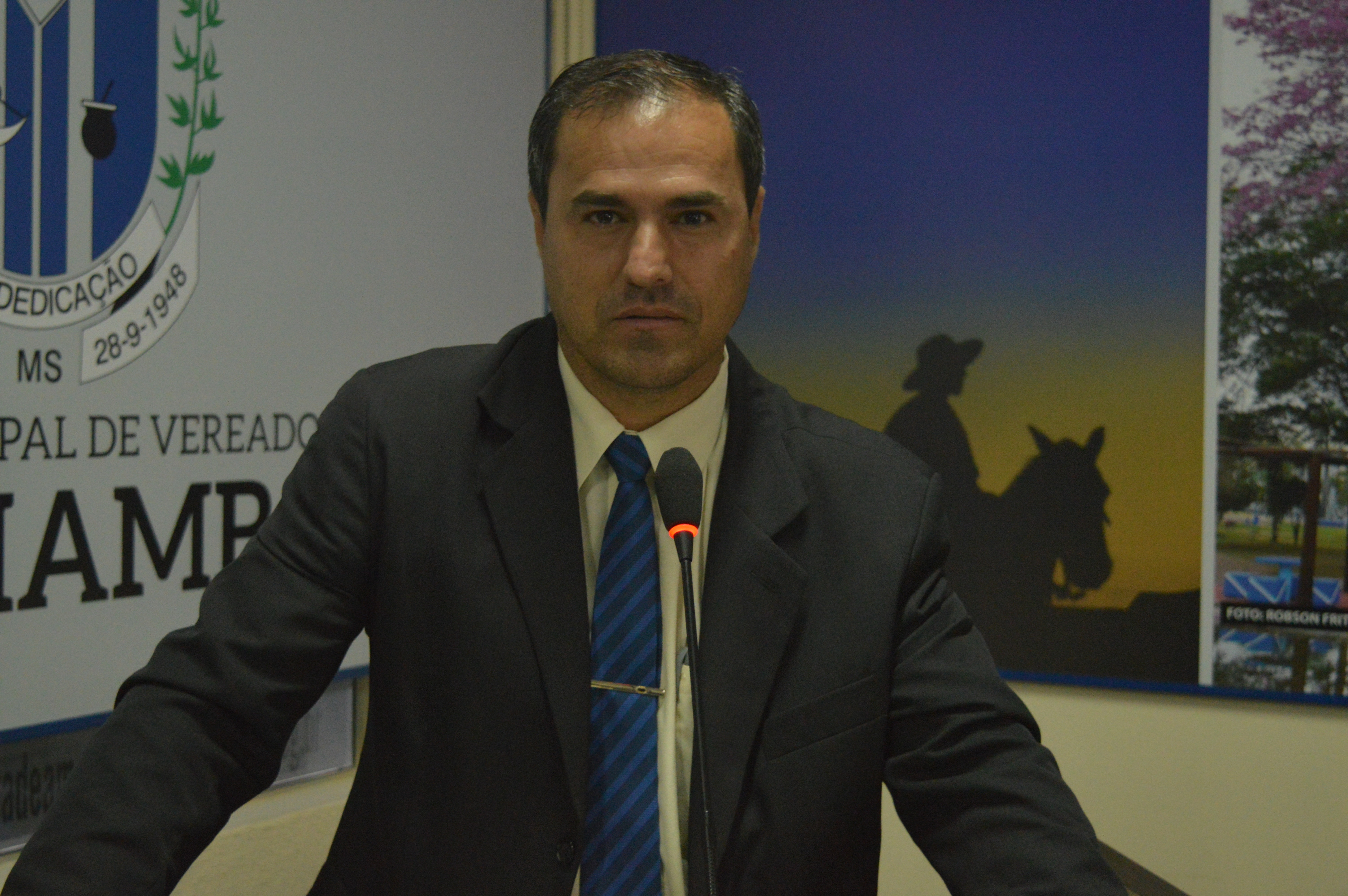 Informações sobre regularização de imóveis em três vilas da cidade é solicitada Vereador de Amambai, Geverson Vicentim (PDT) / Foto: Moreira Produções