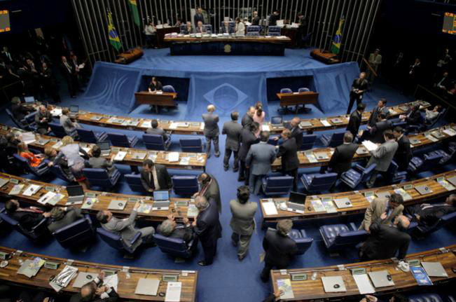Senado aprova acordo que amplia participação do Brasil no FMI Senado aprova acordo que amplia participação do Brasil no FMI