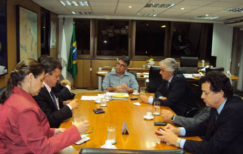 Reunião em Brasília define criação do Centro Tecnológico da Pecuária Sustentável de MS Reunião em Brasília define criação do Centro Tecnológico da Pecuária Sustentável de MS