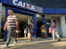 Caixa alerta para saques de valores altos de contas inativas Banco recomenda que trabalhador evite sair das agências com valores altosFoto: Divulgação