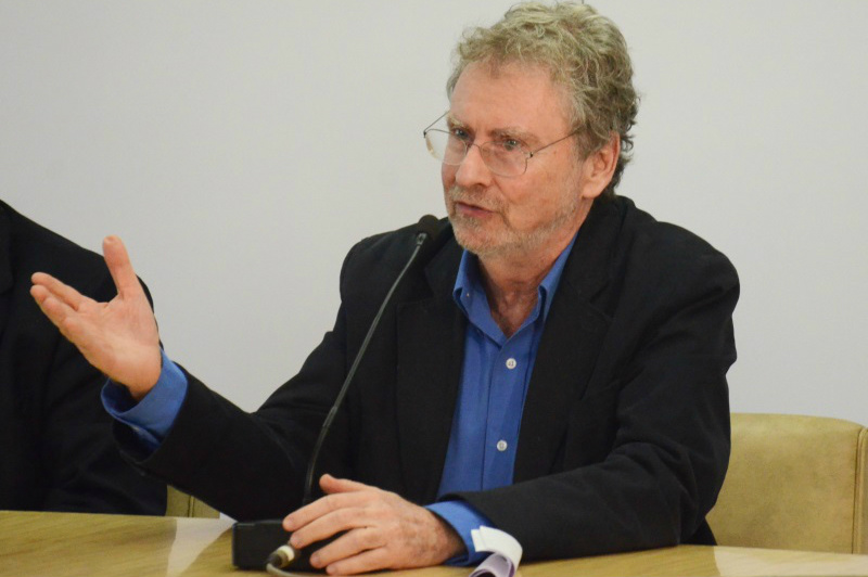 Luiz Davidovich é físico e professor titular da Universidade Federal do Rio de Janeiro.
