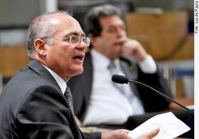 Fim da reeleição é barrado na CCJ do Senado Fim da reeleição é barrado na CCJ do Senado