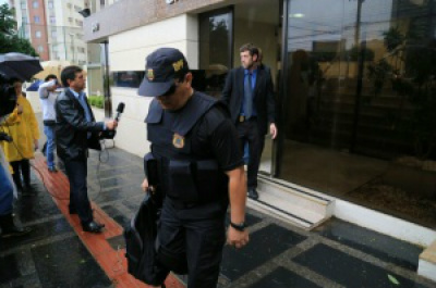 PF saiu da casa do ex-governador  André Puccinelli (PMDB)Foto: Marcos Ermínio