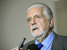 Wagner: governo Temer significará retrocesso no processo de inclusão social Wagner: governo Temer significará retrocesso no processo de inclusão social