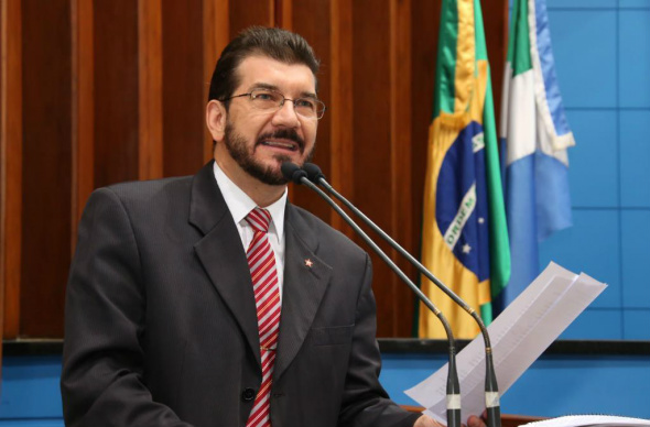 Kemp repudia aprovação de relatório da CPI do CIMI e apresenta voto em separado Deputado Pedro Kemp afirma que foi desrespeitado o direito de expressão da minoria / Foto: Victor Chileno