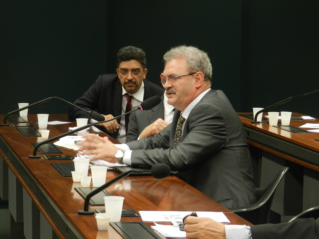 Geraldo Resende rejeita criação de novo imposto Deputado Geraldo Resende (PMDB)