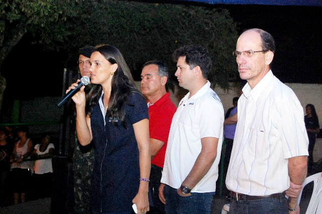 Secretária Vera Lorensetti durante abertura do 21º Jogos Intercolegiais de Amambai 