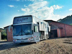 Grupo Safira foi contratado para fazer show em umafeira no Paraguai / Foto: Reprodução/Facebook