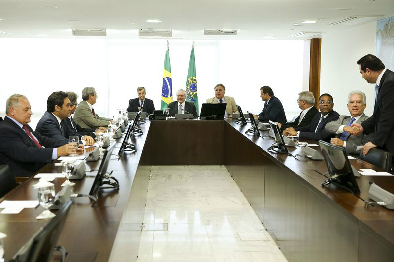 Deputados avaliam primeiros atos tomados por governo interino de Michel Temer No início da semana o presidente em exercício, Michel Temer, reuniu-se com líderes partidários