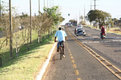 Bambil defende implantação de ciclovias em Amambai Ciclovia garante segurança para os ciclistas