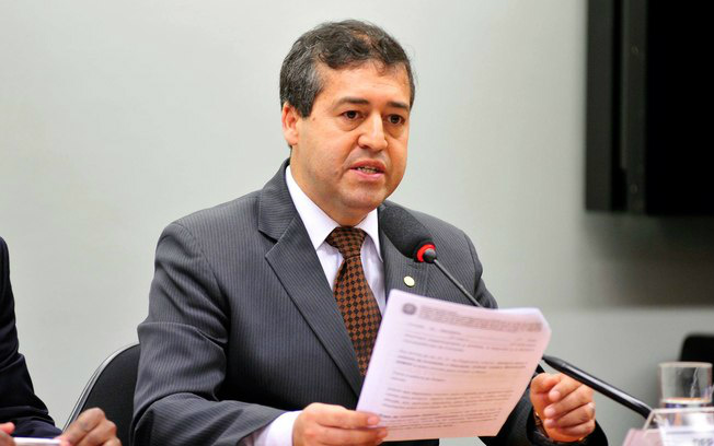 Ronaldo Nogueira, ministro do trabalho.