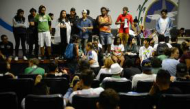 Alunos da rede estadual de ensino ocupam Secretaria de Educação do Rio