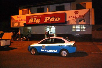 O assalto aconteceu por volta das 19h20, de sexta-feira (8)Foto: Moreira Produções