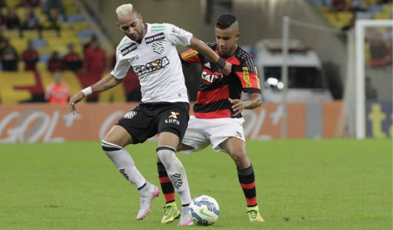 Figueirense bate o Flamengo e mantém rival perto da degola