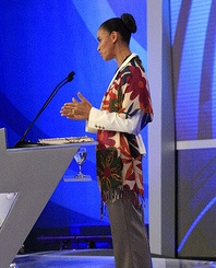 Em debate, Marina diz que ‘Serra e Dilma são muito parecidos’ Em debate, Marina diz que ‘Serra e Dilma são muito parecidos’