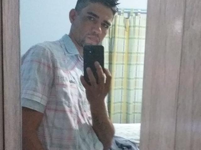 Buscas por assassino de major duraram 30 horas e acabaram em casa abandonada Bruno foi preso durante a madrugada por equipes da Polícia Civil (Foto: reprodução/Facebook)