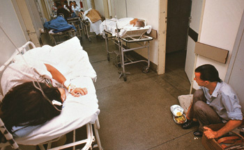 Projeto exige certificação de qualidade de hospitais públicos e privados Projeto exige certificação de qualidade de hospitais públicos e privados