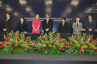 Países do Mercosul assinam compromisso de políticas comuns para refugiados Países do Mercosul assinam compromisso de políticas comuns para refugiados