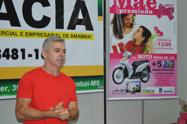 Presidente da Acia, Azor de Assis  durante solenidade de lançamento da campanha / Foto: Moreira Produções