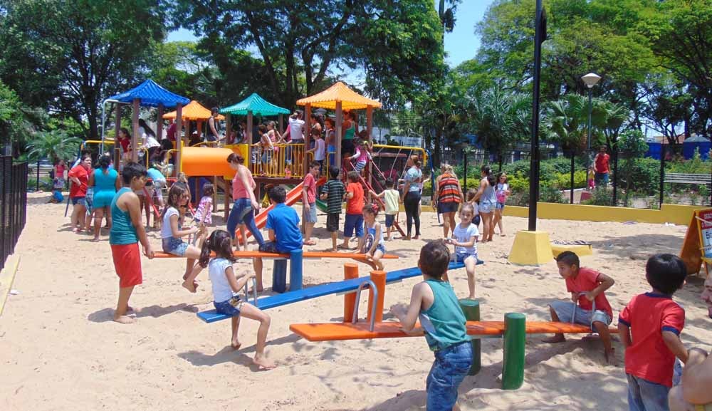  A instalação do parquinho visa criar um espaço de lazer para as crianças / Foto: Divulgação