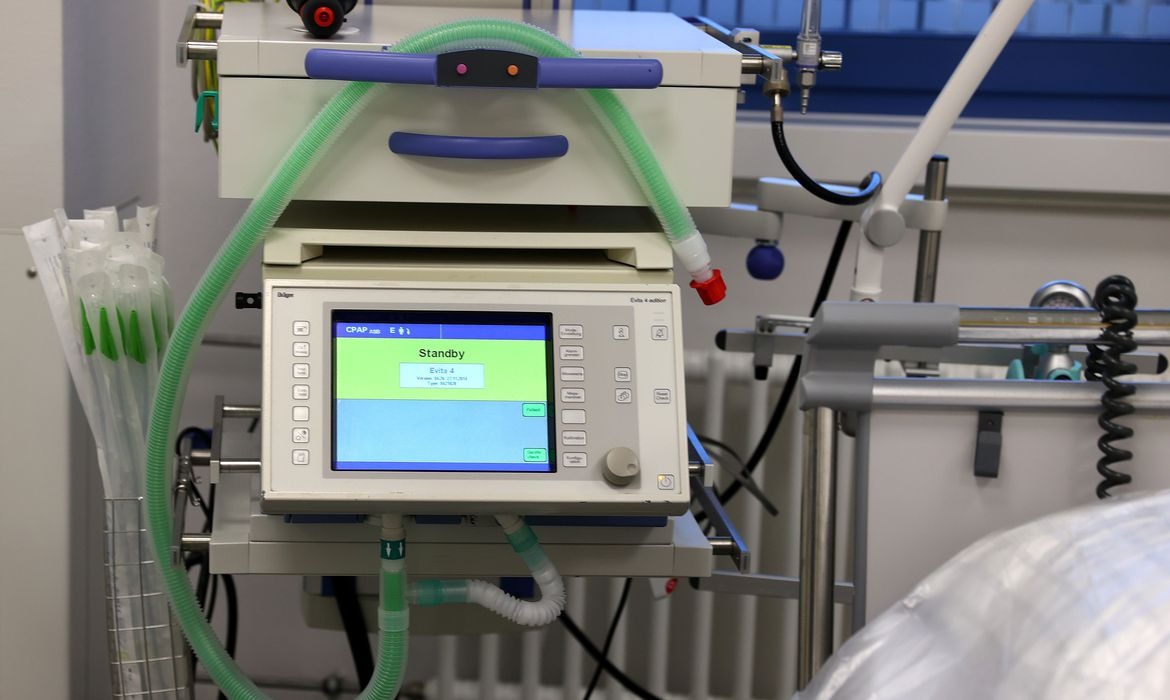 Anvisa disponibiliza guia para produção de ventilador pulmonar Reuters / Kai Pfaenbach / Direitos Reservados