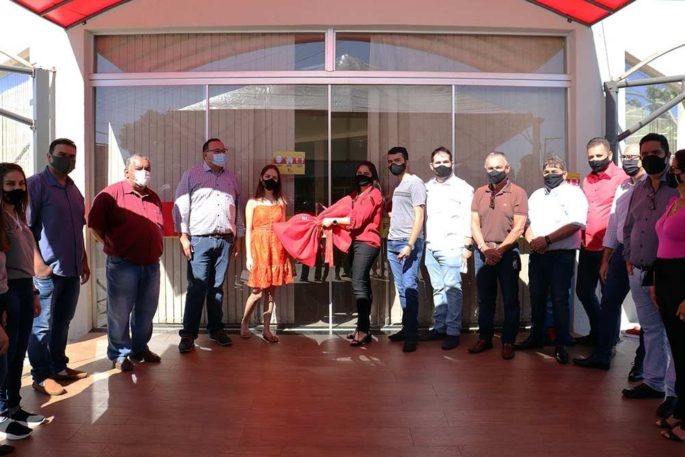 Pé Forte Calçados foi reinaugurada nesta quinta-feira (22) em Amambai