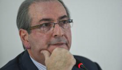 Defesa pede ao Supremo arquivamento do pedido de prisão de Cunha Motivos que levaram ao pedido de prisão de Eduardo Cunha estão