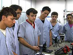 "Mercado precisa de técnicos."