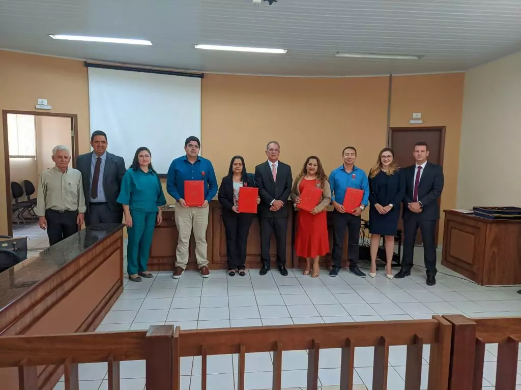 Tribunal de Justiça inaugura galeria de Juízes e homenageia servidores em Amambai