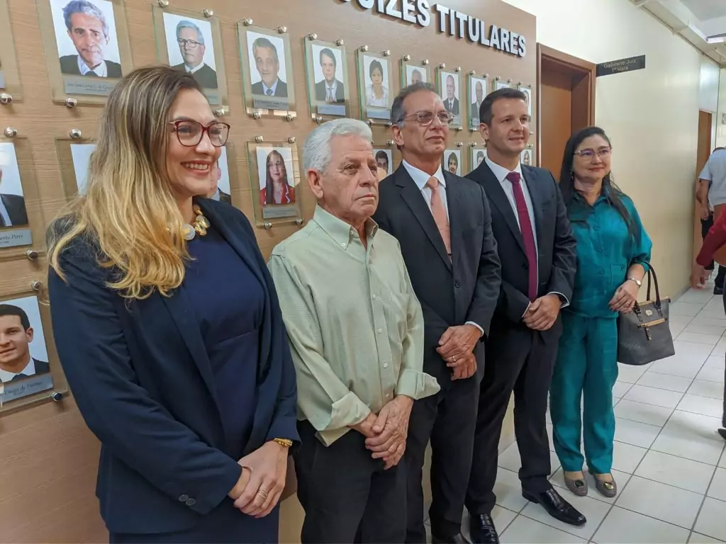 Tribunal de Justiça inaugura galeria de Juízes e homenageia servidores em Amambai