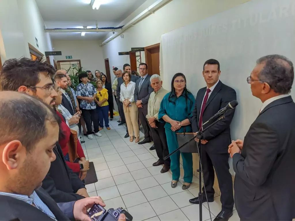 Tribunal de Justiça inaugura galeria de Juízes e homenageia servidores em Amambai