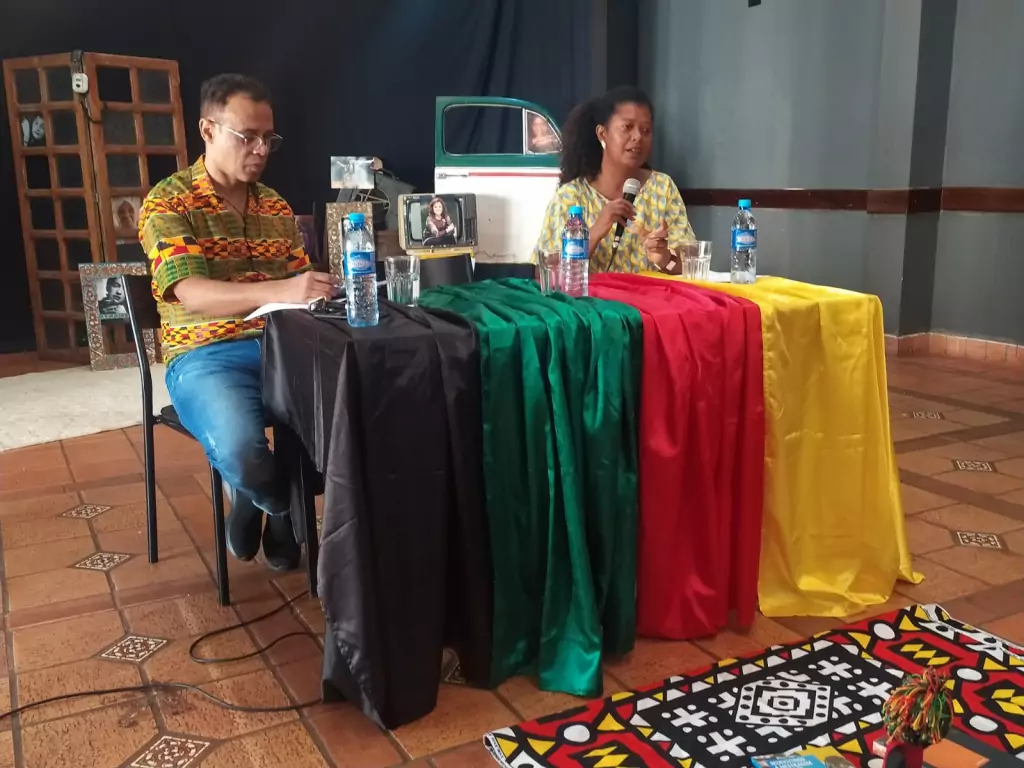 Subsecretaria propõe formação de professores para a promoção da igualdade racial em MS Subsecretaria propõe formação de professores para a promoção da igualdade racial em MS