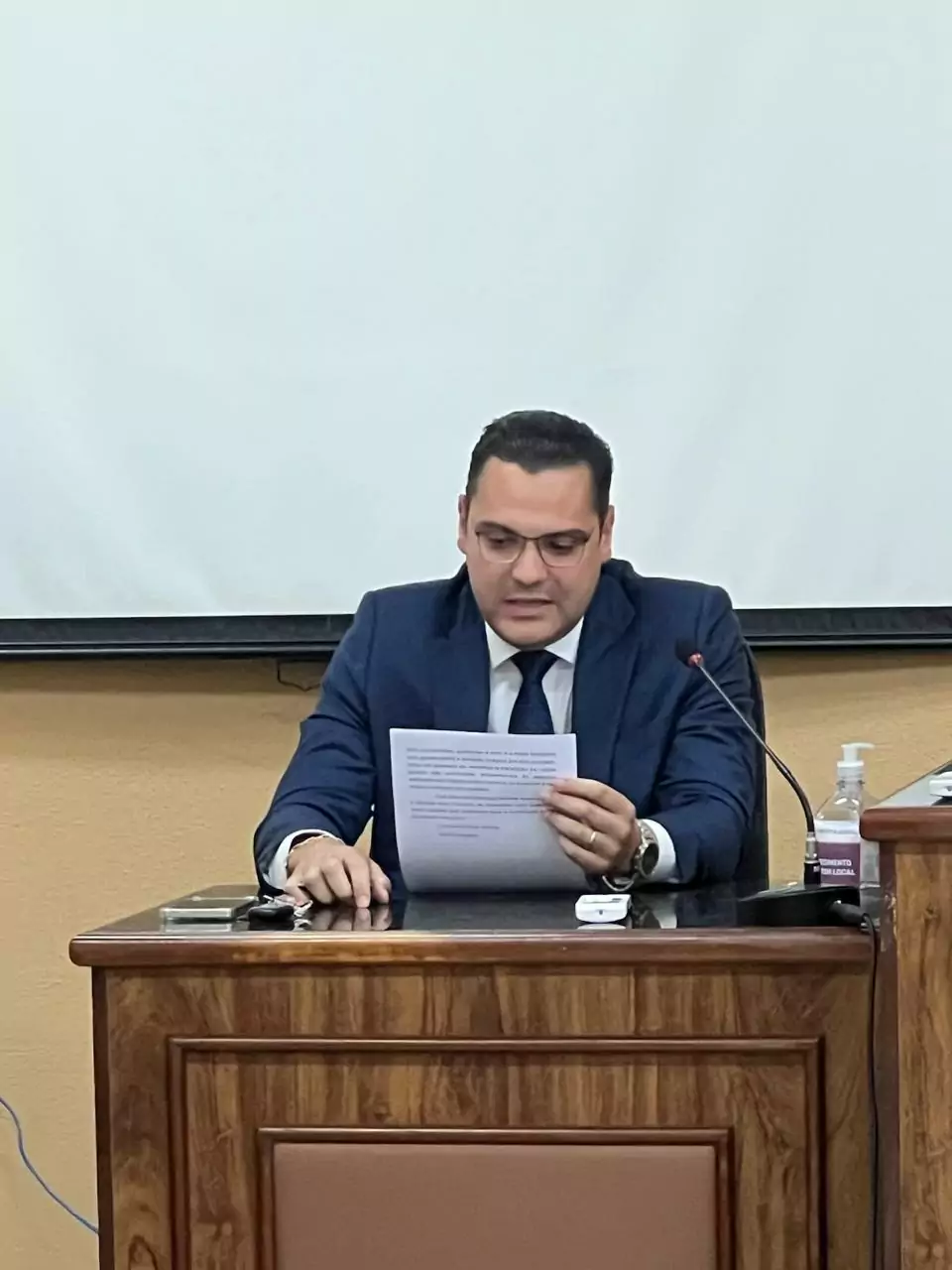 Dr. Renan da Silva Pinto assume como juiz titular da Vara Criminal da Comarca de Amambai