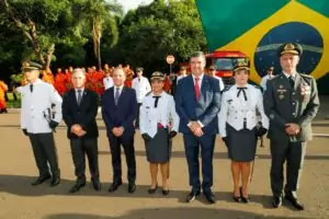 MS reforça atuação dos Bombeiros com entrega de novas viaturas e formatura de oficiais e soldados temporários