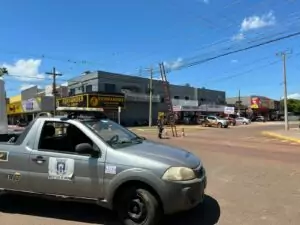 Intech realiza retirada de fiação inutilizada em Amambai