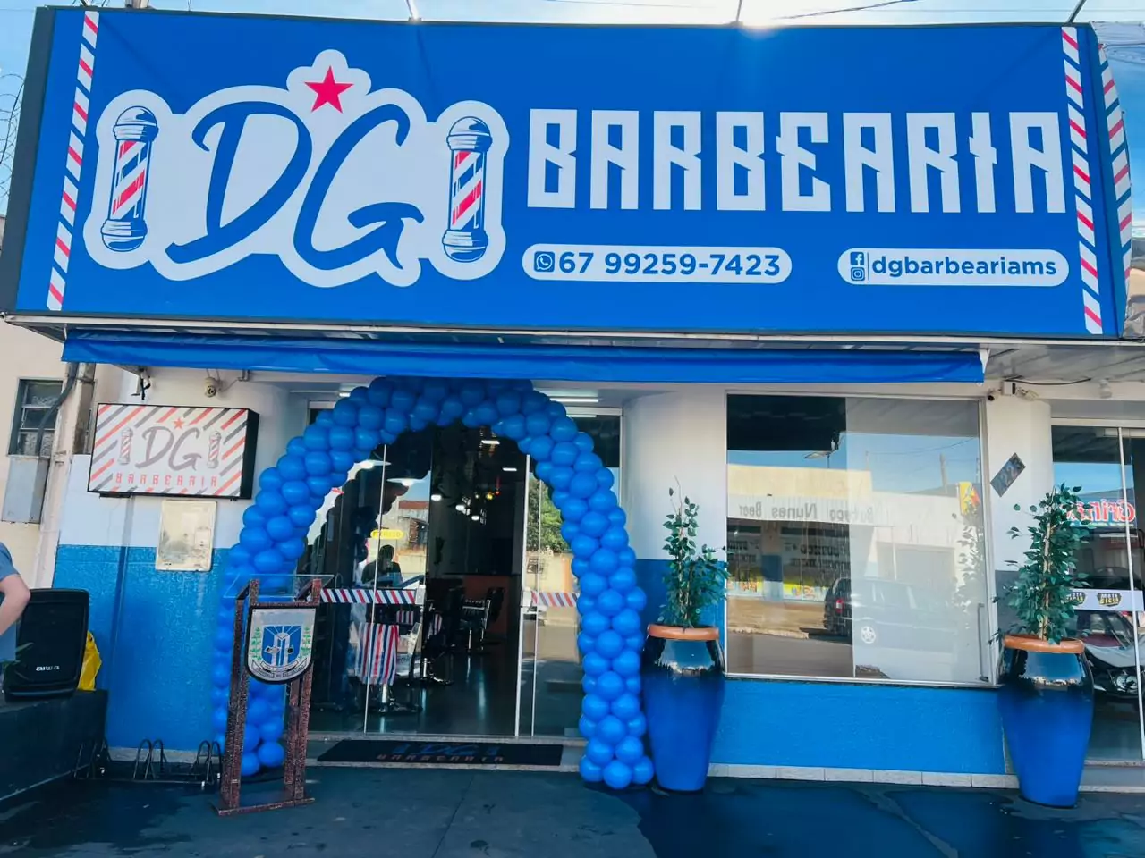 Barbearia DG é reinaugurada e simboliza força do empreendedorismo