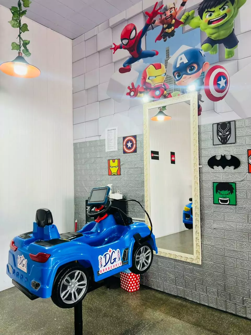 Barbearia DG é reinaugurada e simboliza força do empreendedorismo