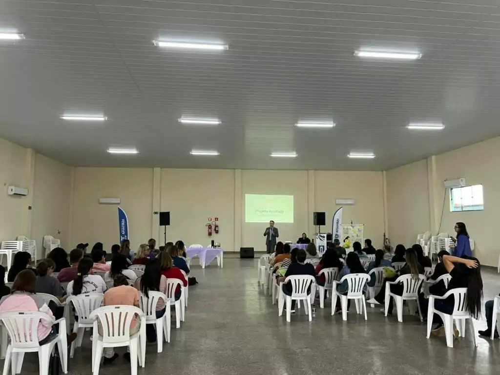 Servidores municipais participam de capacitação do Projeto Acolhida em Amambai Servidores municipais participam de capacitação do Projeto Acolhida em Amambai
