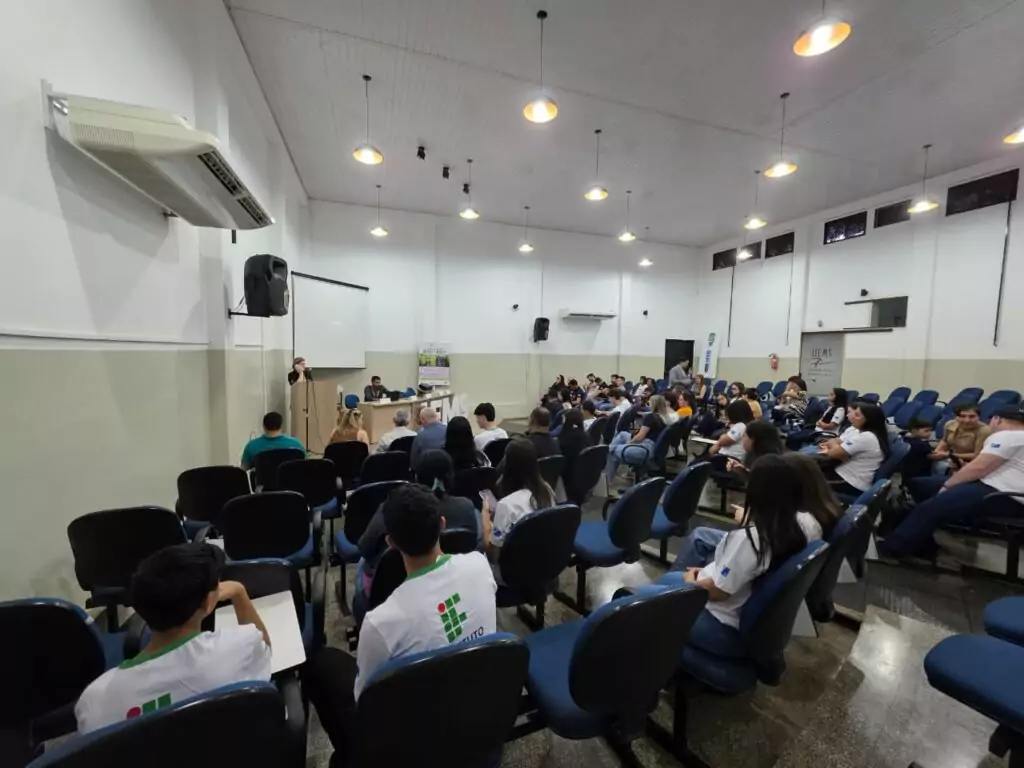 IFMS inicia aulas presenciais em Amambai e marca novo capítulo na história da educação do município IFMS inicia aulas presenciais em Amambai e marca novo capítulo na história da educação do município