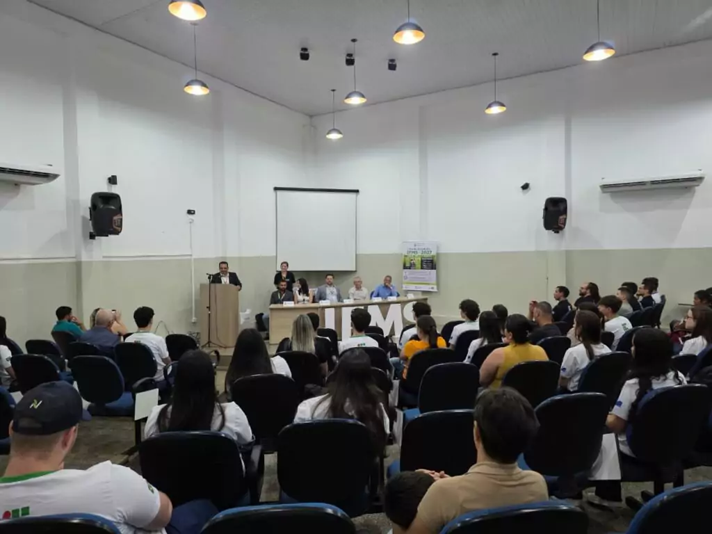 IFMS inicia aulas presenciais em Amambai e marca novo capítulo na história da educação do município IFMS inicia aulas presenciais em Amambai e marca novo capítulo na história da educação do município