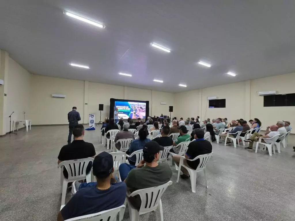 Prefeitura apresenta pré-projeto para reforma e modernização dos canteiros da Avenida Pedro Manvailler Prefeitura apresenta pré-projeto para reforma e modernização dos canteiros da Avenida Pedro Manvailler