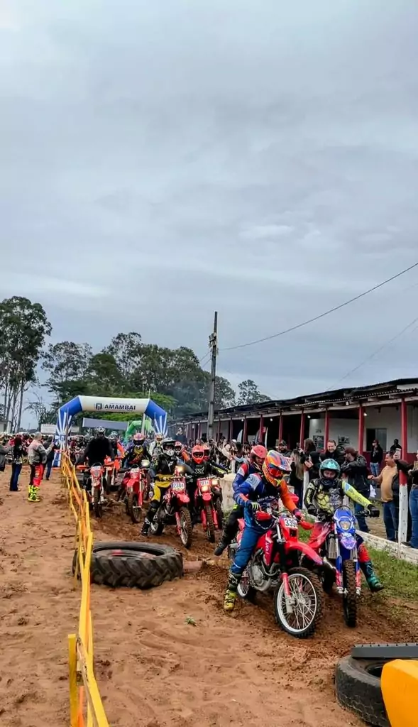 12º Trilhão Tatu Peba reúne 297 pilotos em Amambai 12º Trilhão Tatu Peba reúne 297 pilotos em Amambai